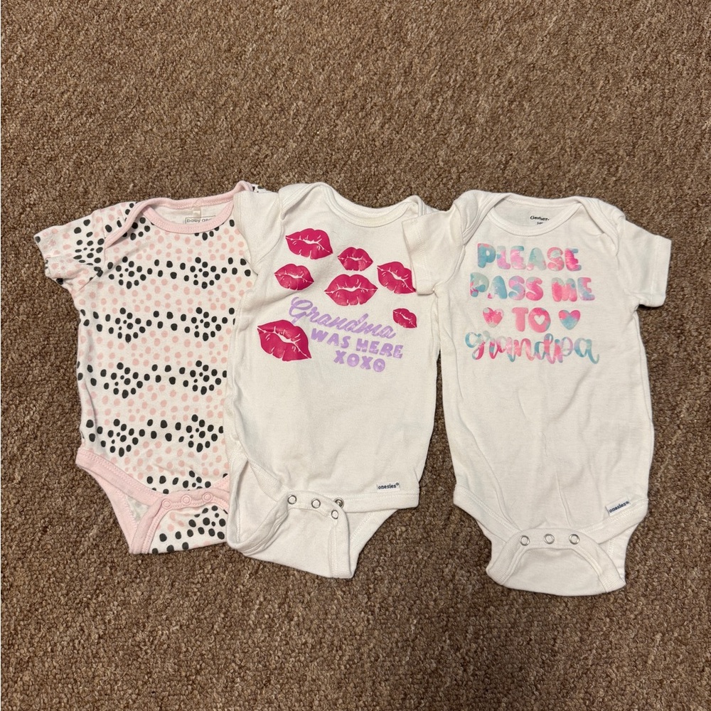 Set of 3 Baby Onesies for grandparents 3/6month